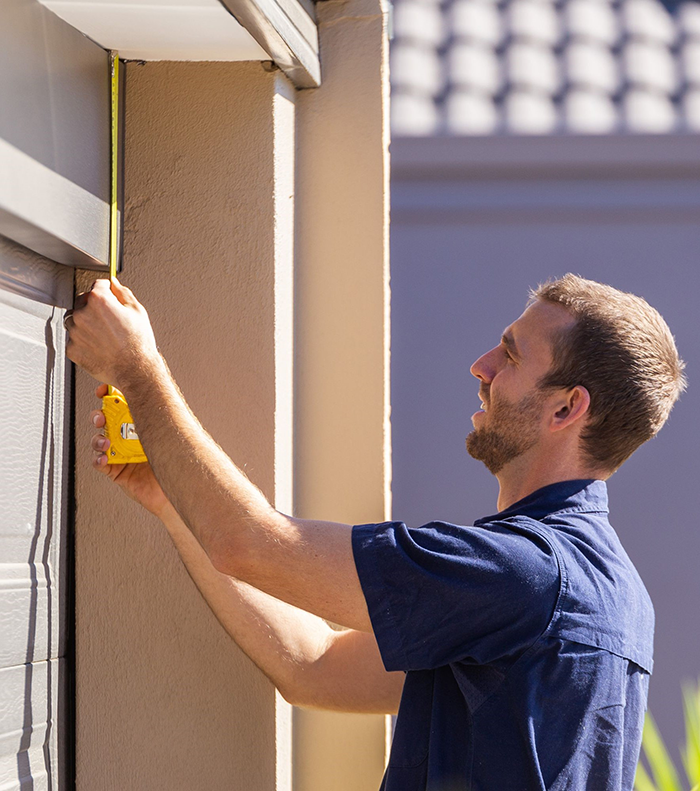 Diagnosing and repairing common garage door panel issues like dents, warping, and cracking for improved functionality and aesthetics.