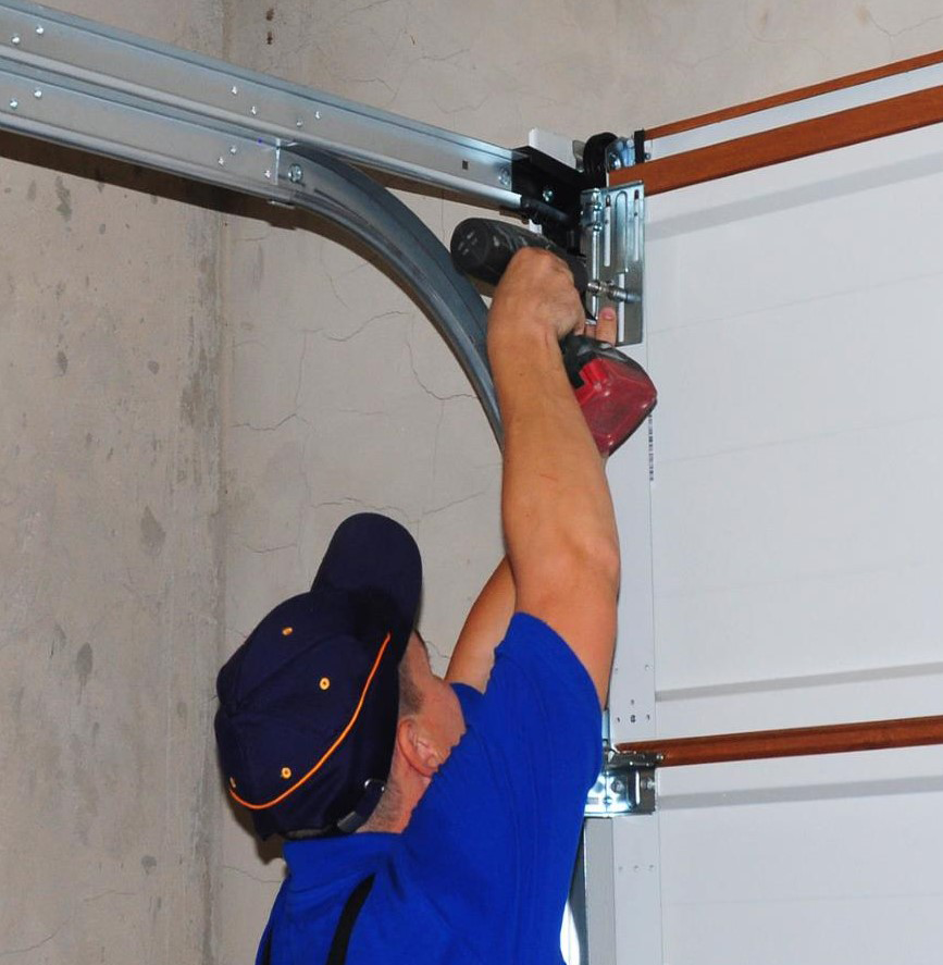  Baltimore Maryland Garage Doors technicians use advanced tools to repair and replace garage door rollers safely and effectively.
