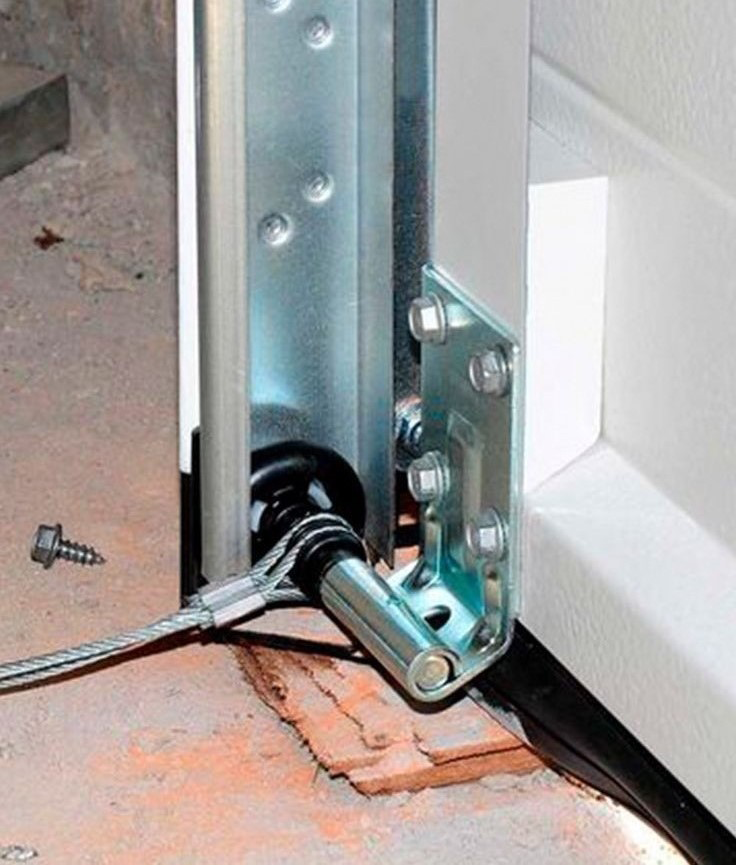  Baltimore Maryland Garage Doors technicians use advanced tools to repair and replace garage door rollers safely and effectively.